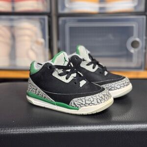 Jordan 3 Pine Green 8C